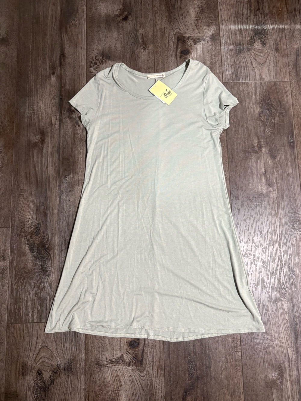 Scoop-Neck Short Sleeve Tunic Dress in Sage Green